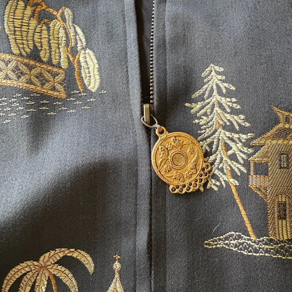 Vintage TAPP New York Vest | S/M | Black Gold Embroidered | Asian Inspired | USA - Picture 3 of 13
